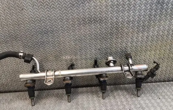 Mercedes-Benz B W245 Fuel injectors set 2660700595 0000788749