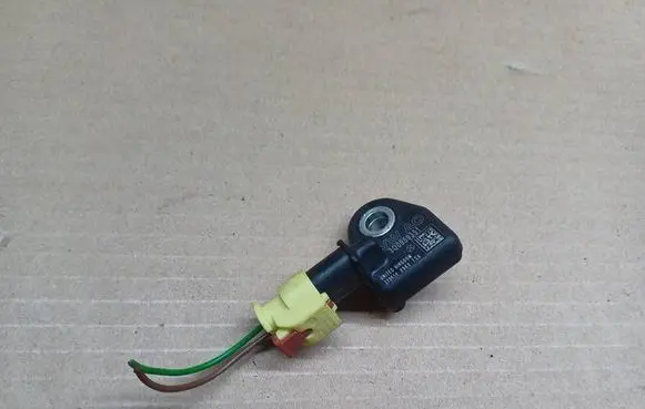Skoda Octavia Mk3 (5E) Airbag deployment crash/impact sensor 3Q0959351 2705148968