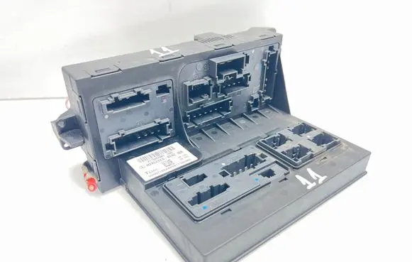Mercedes-Benz E W211 SAM control unit 2115453901