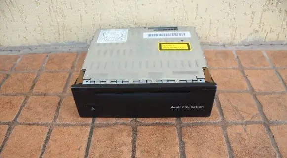 Audi A4 S4 B6 8E 8H Navigation unit CD/DVD player 4B0919887E