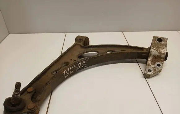 Volkswagen Touran I Front control arm