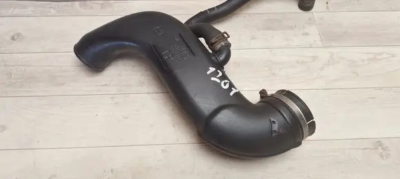 Opel Zafira B Intercooler hose/pipe 55561910 329788454