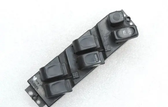 Opel Monterey Quarter vent window switch 8971530070 97153007 1240582