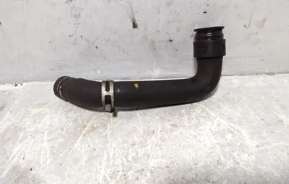 Peugeot 407 Engine coolant pipe/hose