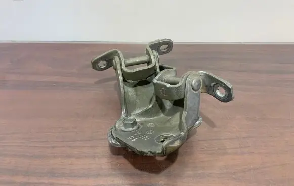Subaru Ascent Front door hinge set 