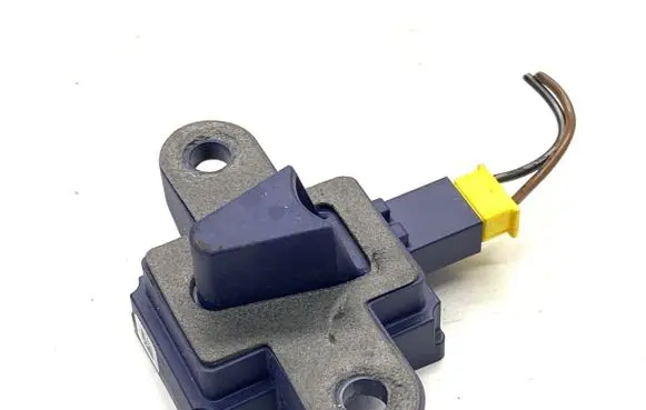 Mercedes-Benz E W212 Airbag deployment crash/impact sensor A2128205026