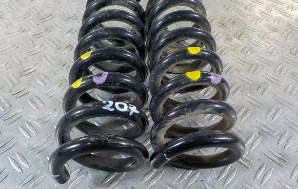 Mercedes-Benz E C207 W207 Coil spring/strut mount 