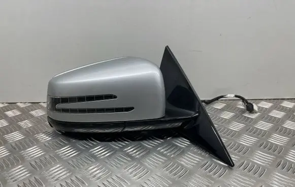 Mercedes-Benz E C207 W207 Front door electric wing mirror A2078105216