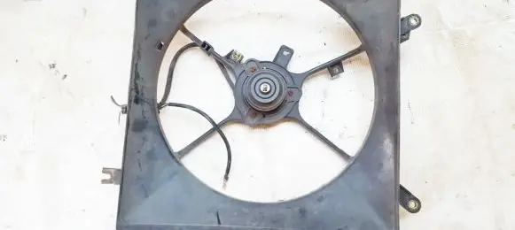 Mitsubishi Colt Radiator cooling fan shroud
