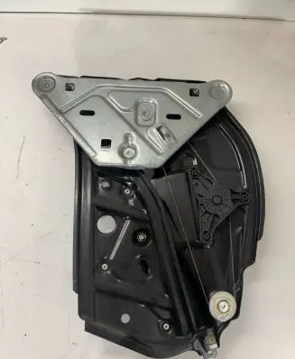 Mercedes-Benz C AMG W205 Rear door window regulator with motor A2056700103 C16634201 Z007Q07