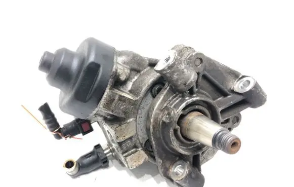 Mercedes-Benz Citan W415 Fuel injection high pressure pump 0445010704