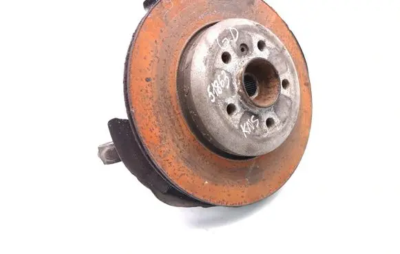 BMW 6 F12 F13 Rear wheel hub 6852894