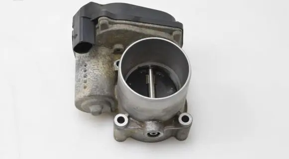 Volkswagen Golf VI Throttle valve 03C133062S