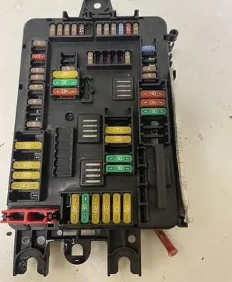 BMW 2 F22 F23 Fuse module 9389070