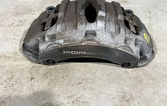 Porsche Cayenne (92A) Front brake caliper 7P5615105CC 030718B022