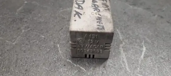 Fiat Barchetta Fuel pump relay 60542693