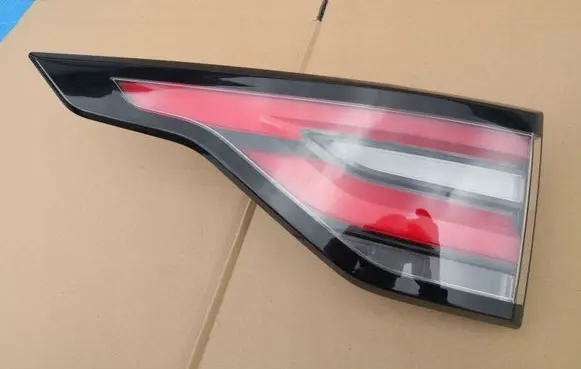 Land Rover Discovery 5 Rear/tail lights HY3213405CE