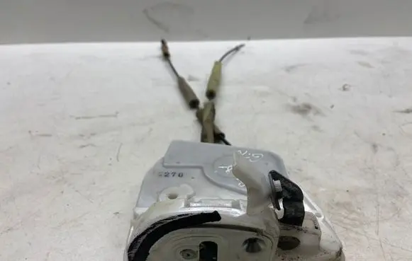Mazda 6 Rear door lock F97G16LB