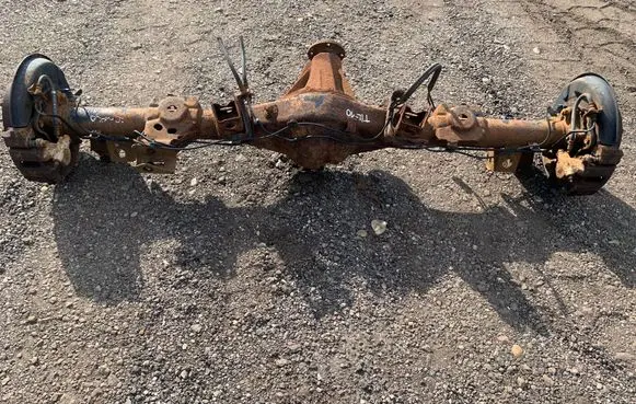 Mitsubishi L200 Rear axle beam with reductor 