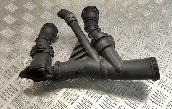 Thermostat/thermostat housing