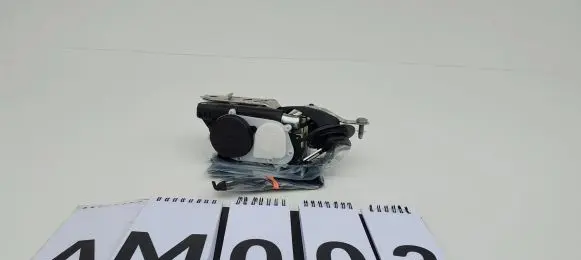 Mercedes-Benz GL X166 Front seatbelt A1668601300