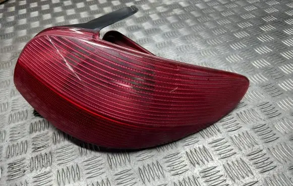 Peugeot 206 Rear/tail lights 2531D