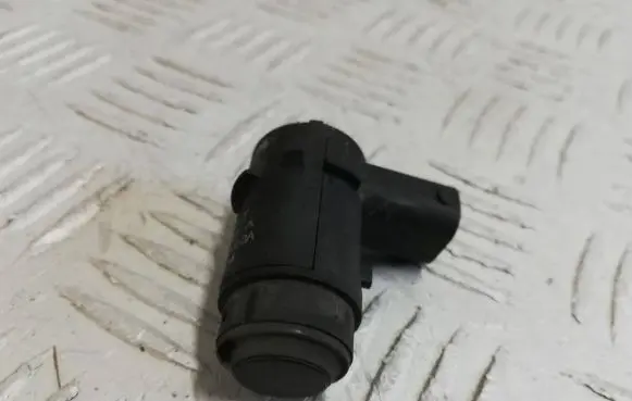 Dacia Sandero Parking PDC sensor 284375765R BOT06510000A