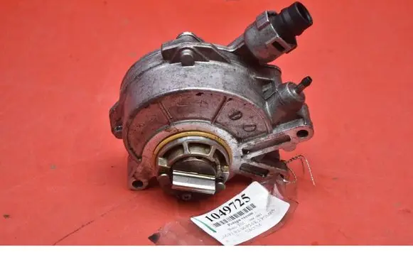 BMW 7 F01 F02 F03 F04 Vacuum pump 7566291