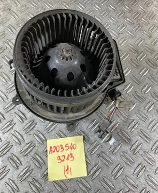 Mercedes-Benz C W203 Heater fan/blower A2035403213