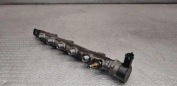 Renault Scenic II - Grand scenic II Fuel main line pipe 0281002753 0445214153
