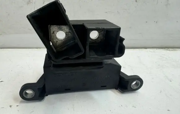 Bentley Continental Battery relay fuse 3W0915457A
