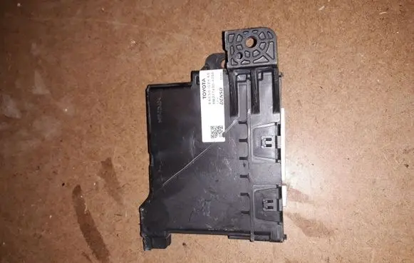Toyota Auris E180 Air conditioning/heating control unit 8865002K40 MB2774004200