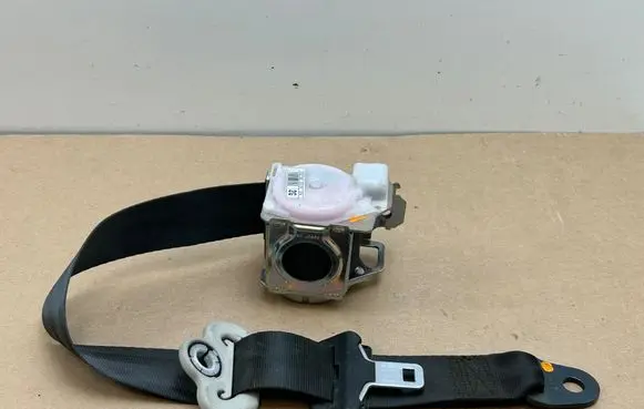 Peugeot Partner Rear seatbelt 96700779XX 040899