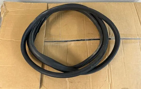 Volkswagen Amarok Rear door rubber seal (on body) 2H7839911H
