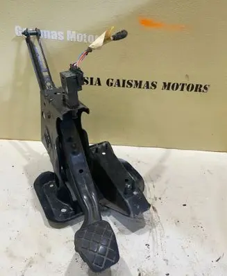 Volkswagen Bora Brake pedal 1j1721058