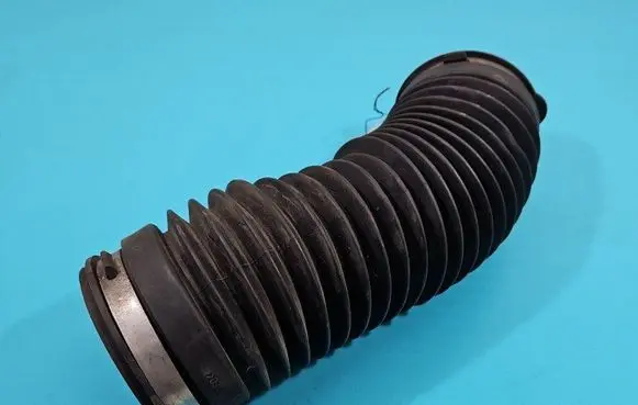 Jeep Grand Cherokee (WK) Intercooler hose/pipe 53013522AC IMPRK1453195