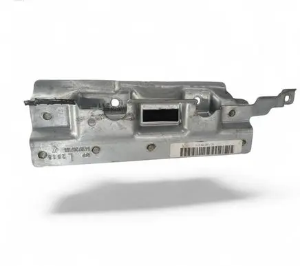 Headlight/headlamp mounting bracket