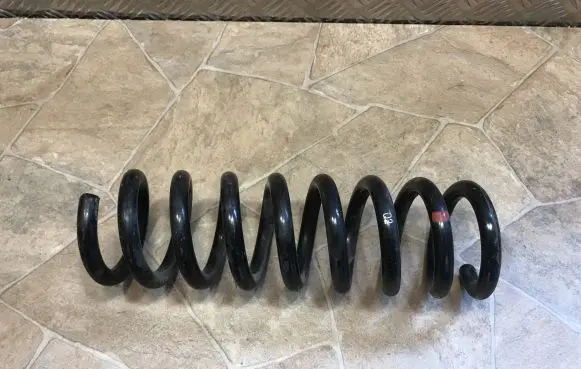 Mercedes-Benz C W204 Rear coil spring