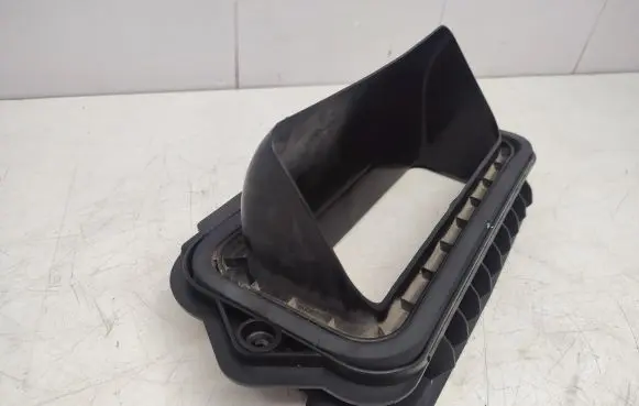 Chevrolet Cruze Air intake duct part 96968475