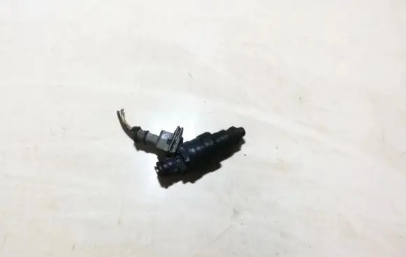 Renault Megane I Fuel injector 866313