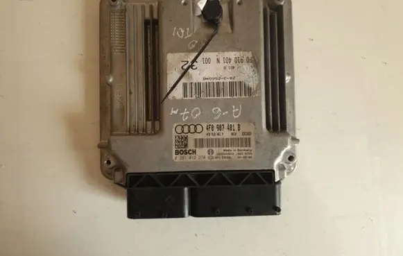 Audi A6 S6 C6 4F Engine control unit/module 4F0907401B