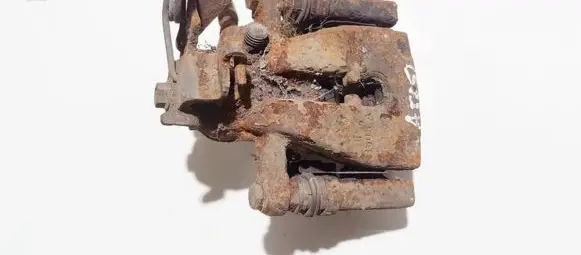 Ford Kuga I Rear brake caliper