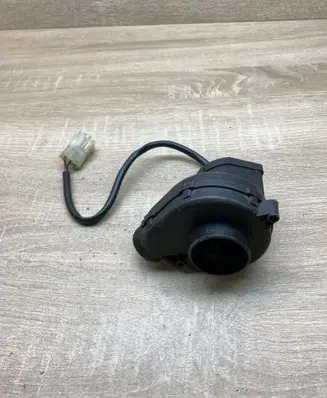 BMW 5 E39 Engine control unit/module fan 1745182