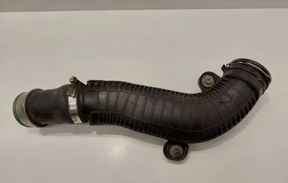 Audi A3 S3 8P Intercooler hose/pipe 1K0145840R
