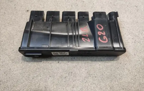 BMW 3 G20 G21 Current control relay 9470044