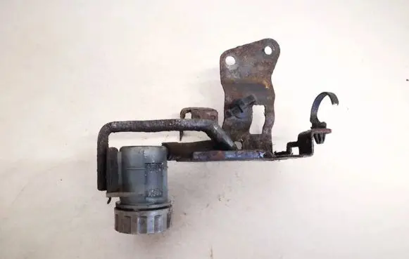Honda Civic Brake fluid reservoir 