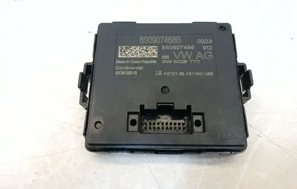 Audi TT TTS RS Mk3 8S Gateway control module 8S0907468