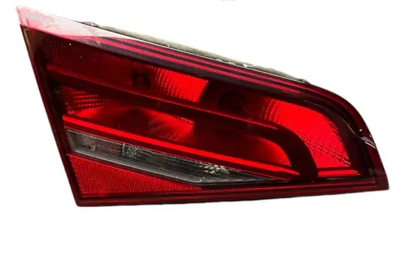 Audi A3 S3 8V Tailgate rear/tail lights 8V4945093