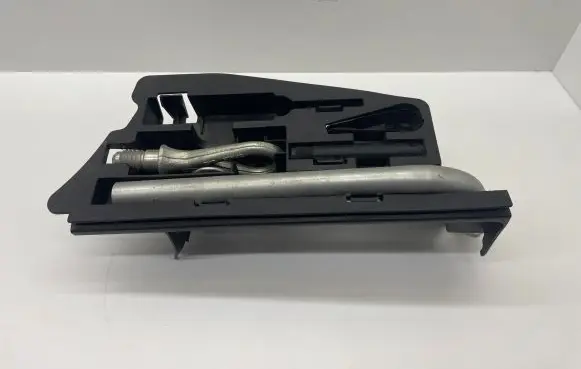 Audi A6 S6 C6 4F Tool box 4F5012111A