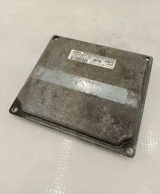 Ford Fiesta Engine control unit/module 4S6112A650NB S120977013C